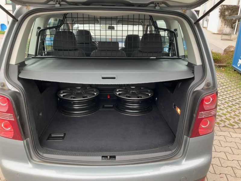Volkswagen Touran 2.0 TDI Trendline 2009