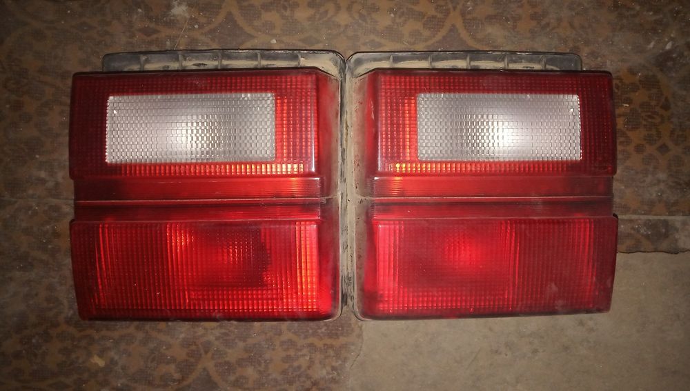 Продам фары на Ауди 100 С4 А6