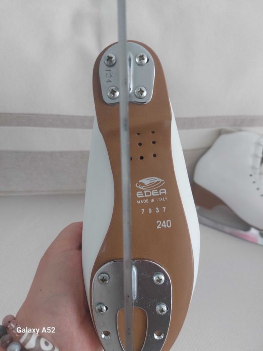 Фигурные коньки профессиональные