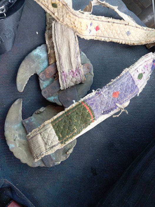 Бронзови Бахти антикварен колан