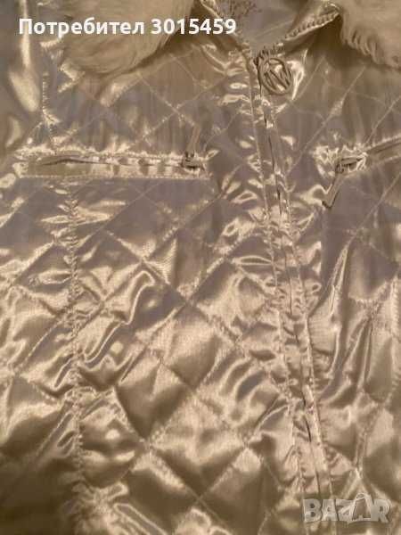 Бяло сатенено яке Tally Weijl с пухкава яка