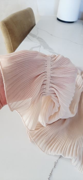 Bluza ZARA, eleganta si fina/S