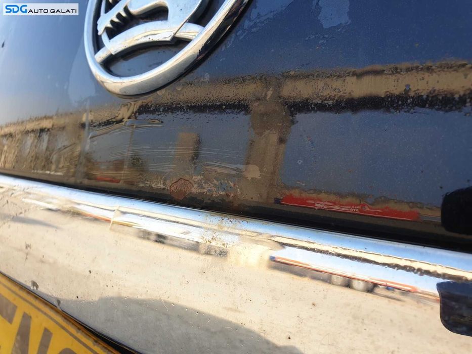 Hayon Haion Portbagaj Dezechipat cu Luneta Geam Sticla cu Inceput Rugina Opel Astra H Break Combi 2004 - 2010 Culoare Z20R