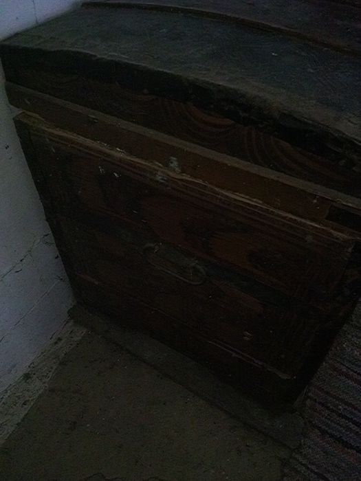 Vând ladă de zestre veche 100 ani