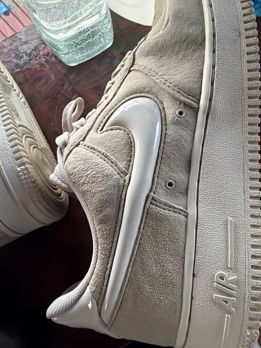 Nike Air Force 1, номер 40,5, от велур в цвят екрю