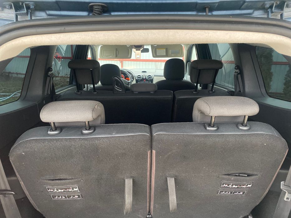 Dacia Lodgy 1,6 MPI Gpl cu 7 locuri și Navigație