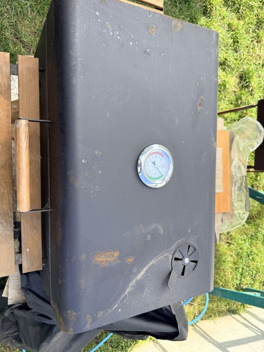 Gratar american din fonta