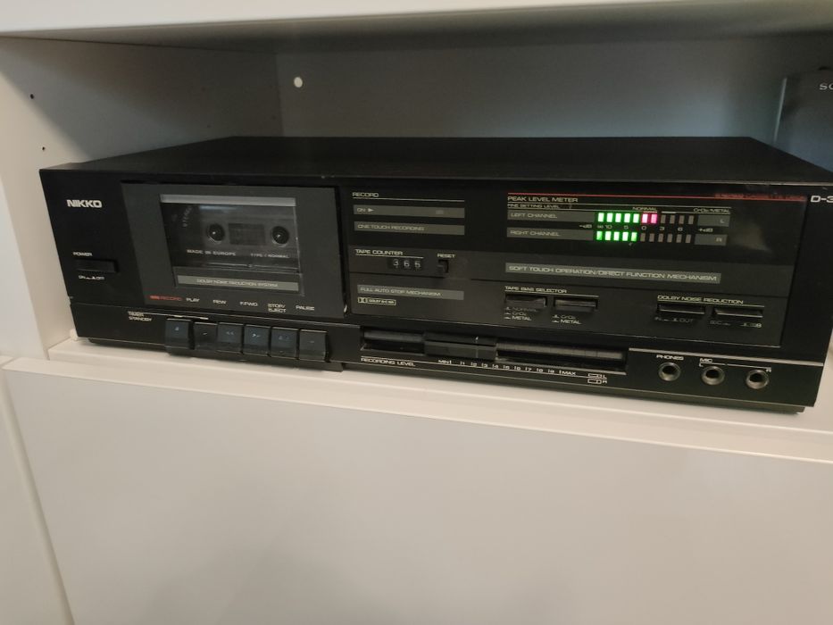 Casetofon Japan deck Nikko D35