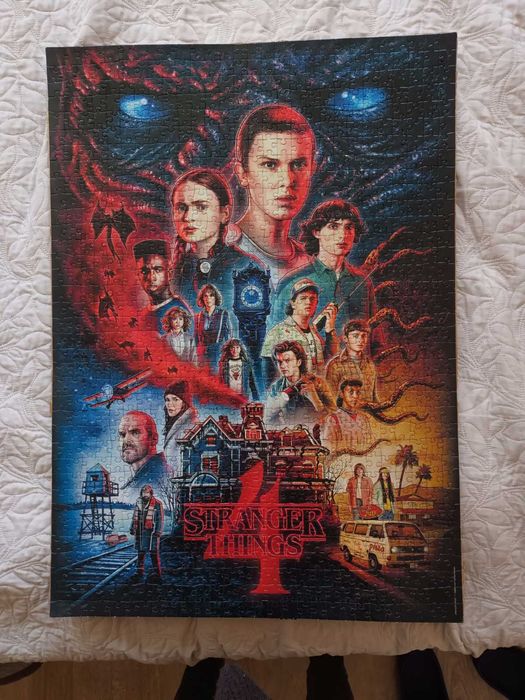 пъзел - готова картина Мандалорианецът и Странни неща