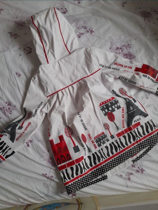 geaca ploaie eleganta fata fetita noua eticheta Spania motive franta