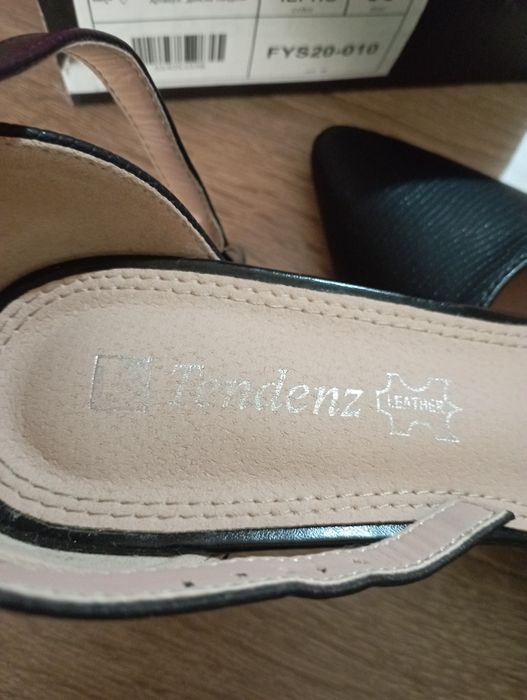 Обувки от Tendenz 38н.