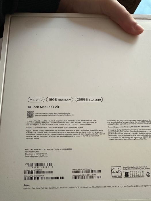 Apple Macbook M4 2025