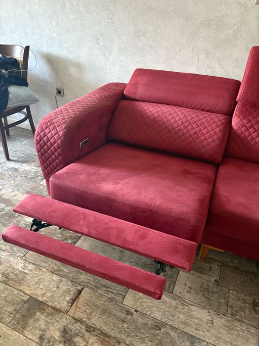 Ъглов диван с релакс механизъм