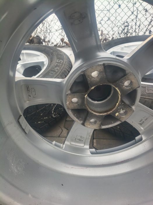 Jante aluminiu 5x114 Dacia Duster cauciucuri iarna 215/65 R16