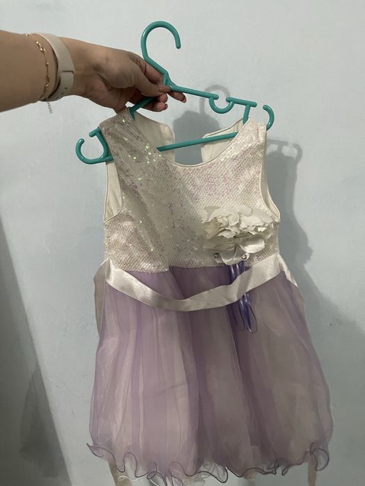 Платья и пакет вещей на 3-6 лет