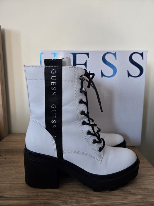 Дамски боти Guess