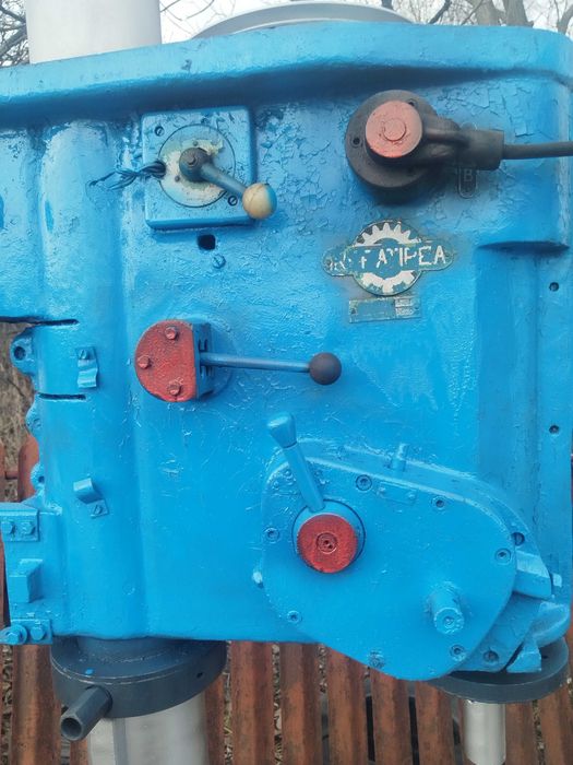 Masina de găurit cu coloana electrica foarte mare