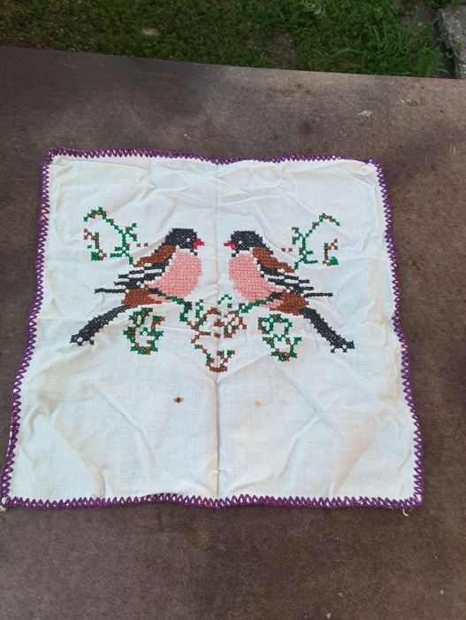 Стари ръчно бродирани кърпички