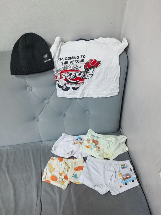 Текин отдам даром 3 ёш болага кийим лар