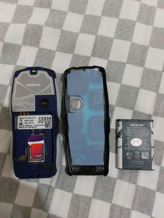 Продам Nokia 3220