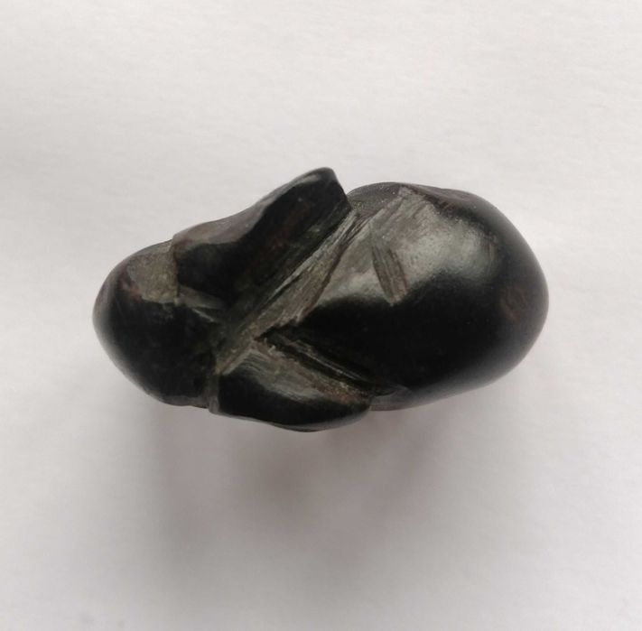 Baby elefant elefantel sculptura handmade de buzunar, din lemn abanos