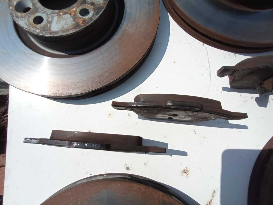 спирачни дискове с накладки VOLVO V70 ,60