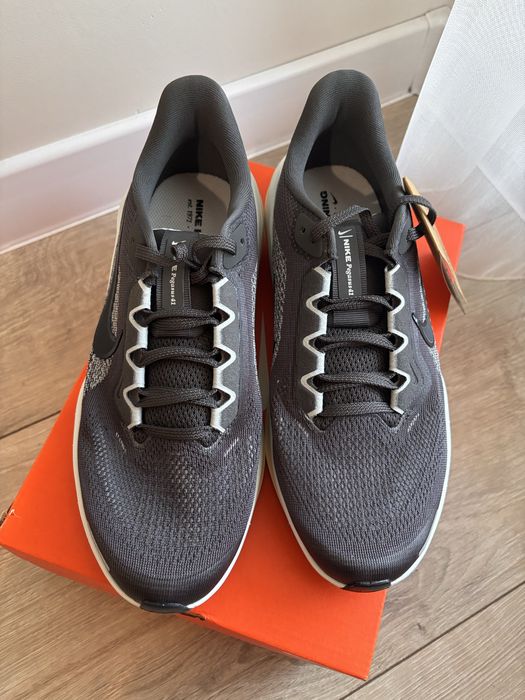 Обувки  Nike air zoom PEGASUS 41 и Adidas lightblaze j