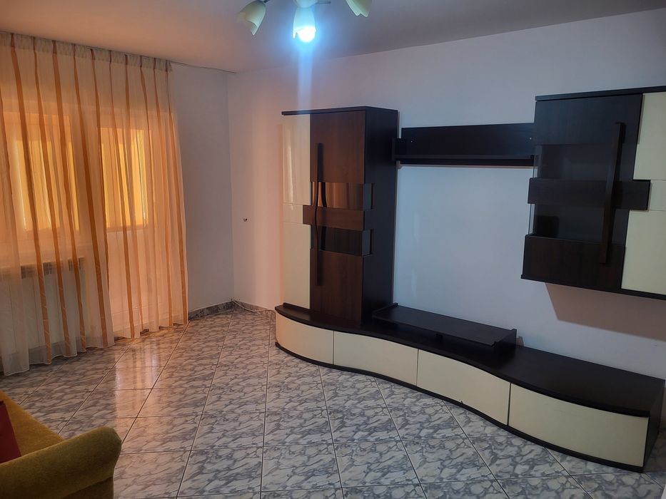 Închiriez apartament cu două camere — fotografia 1