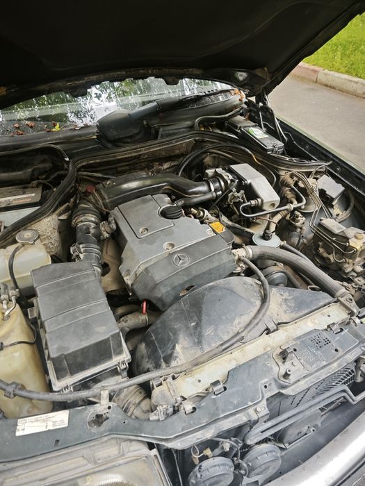 Mercedes-Benz E 220 1993 — 6