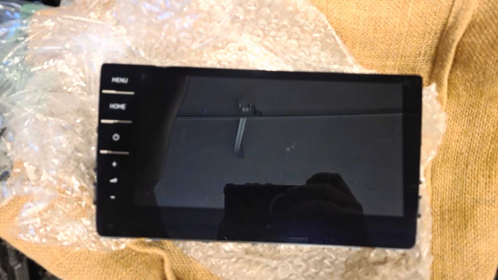 малки драскотини по екрана на навигацията на mib 2 discovery pro