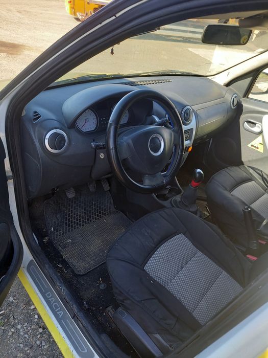 Дачиа Логан 1.5 dci на части !