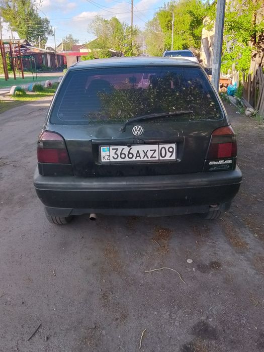 Продаётся Volkswagen Golf 3