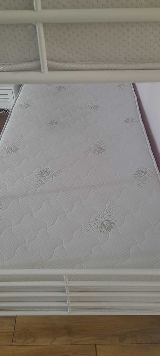 Детско двуетажно легло+шкаф