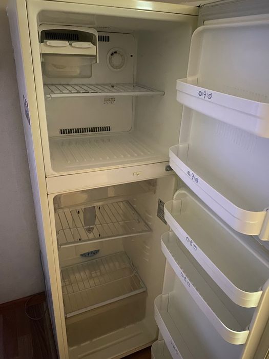 Холодильник LG б/у