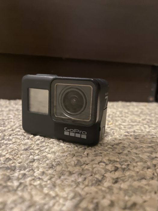 Gopro hero 7 black SanDisc 64GB included