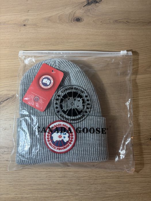 Caciula Canada Goose Gri