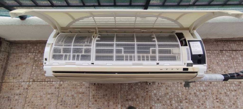 Климатик Osaka CH-12-JK работещ демонтиран фреона събран, дистанционно