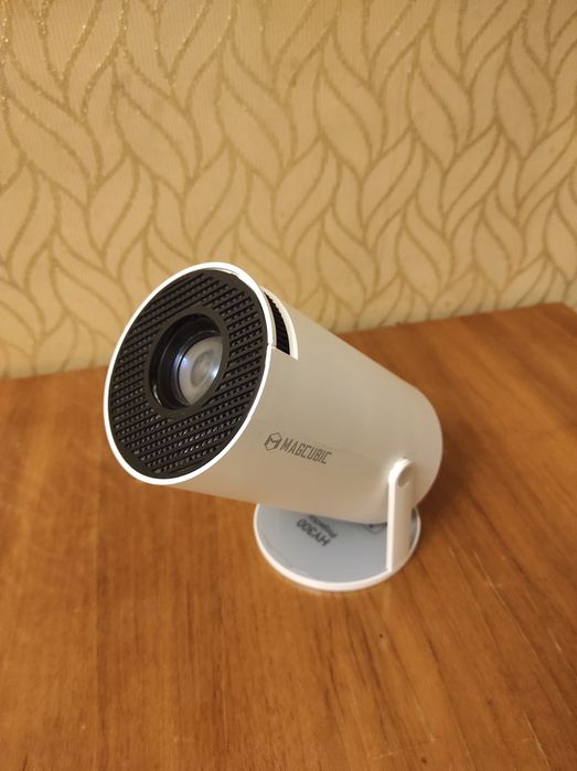 Проектор Magkubik hy300