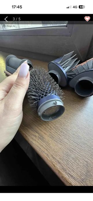 Dyson long styler HS05