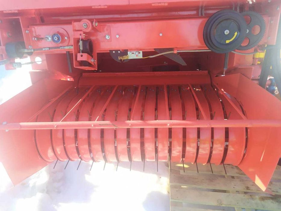 Пресс-подборщик рулонный ПР-Ф-145М