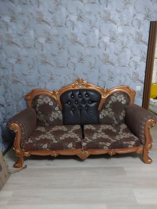 Диван и кресло  срочно