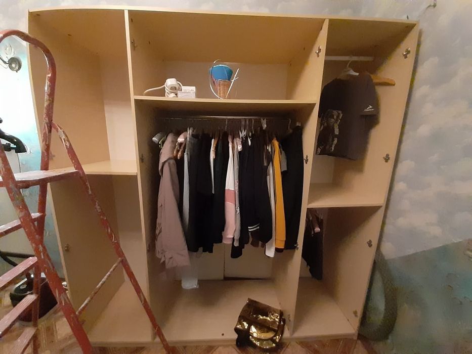 Шкаф четырёхдверный