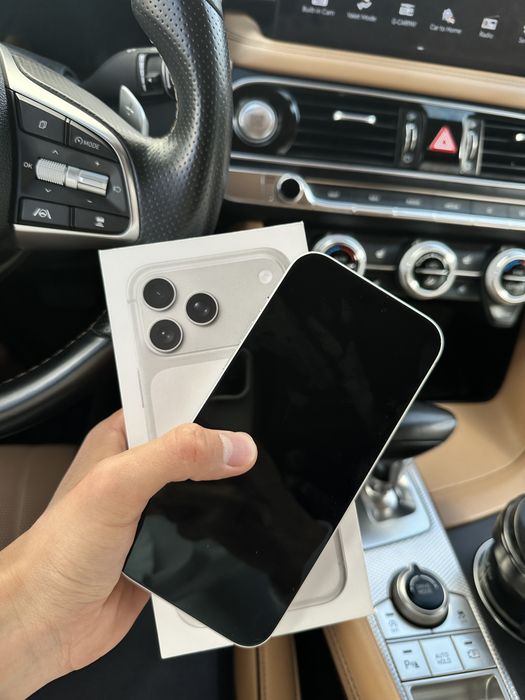 Продам Iphone 17 pro max