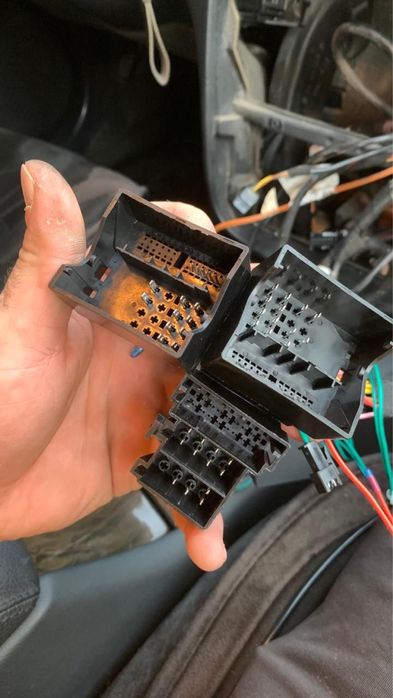 Продам автомагнитола  bos-mini