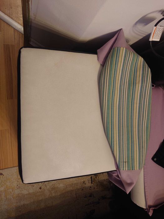 Разтегателни диван и кресло