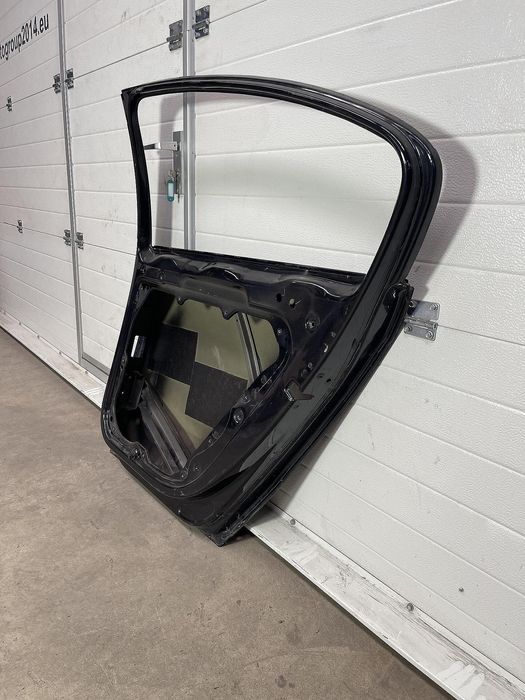 Задна дясна врата за vw passat b7 седан - 3ae833056