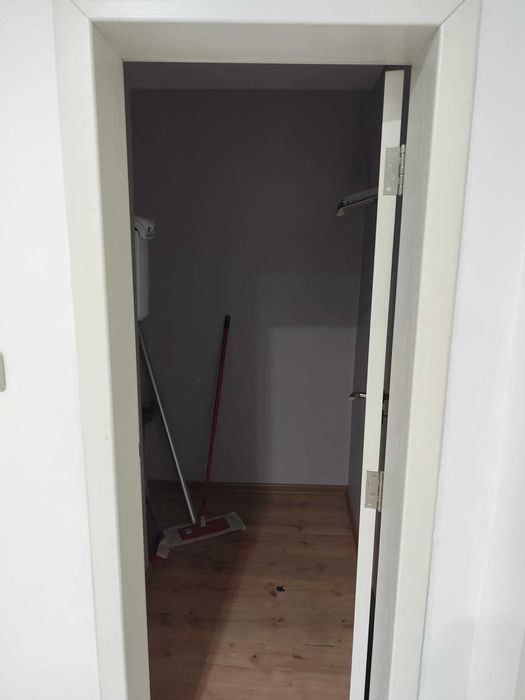 Продава се Тристаен апартамент в Разград, Център - 1000 кв.м за 64 €/кв.м - Снимка #22