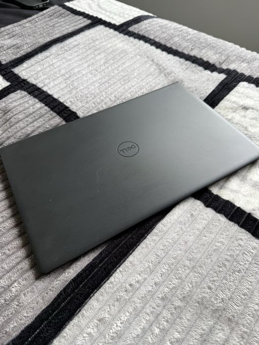 Лаптоп Dell Vostro 1535