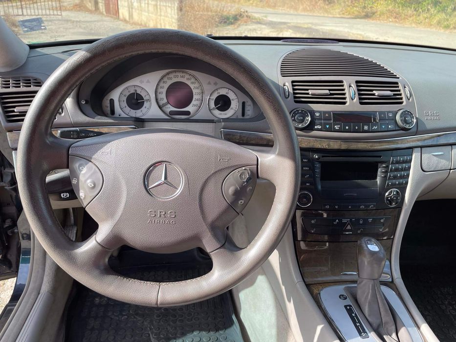 Продавам Mercedes-Benz E400 CDI нави, ксенон НА ЧАСТИ