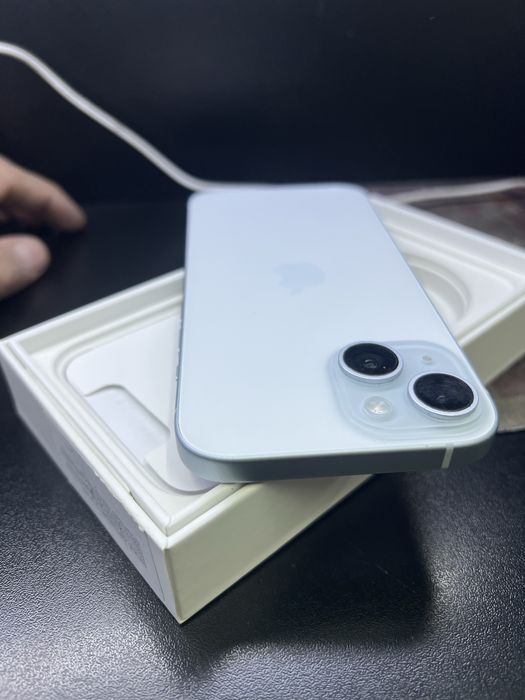 iPhone 15 128 GB